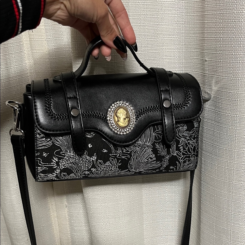 Top handle purse
